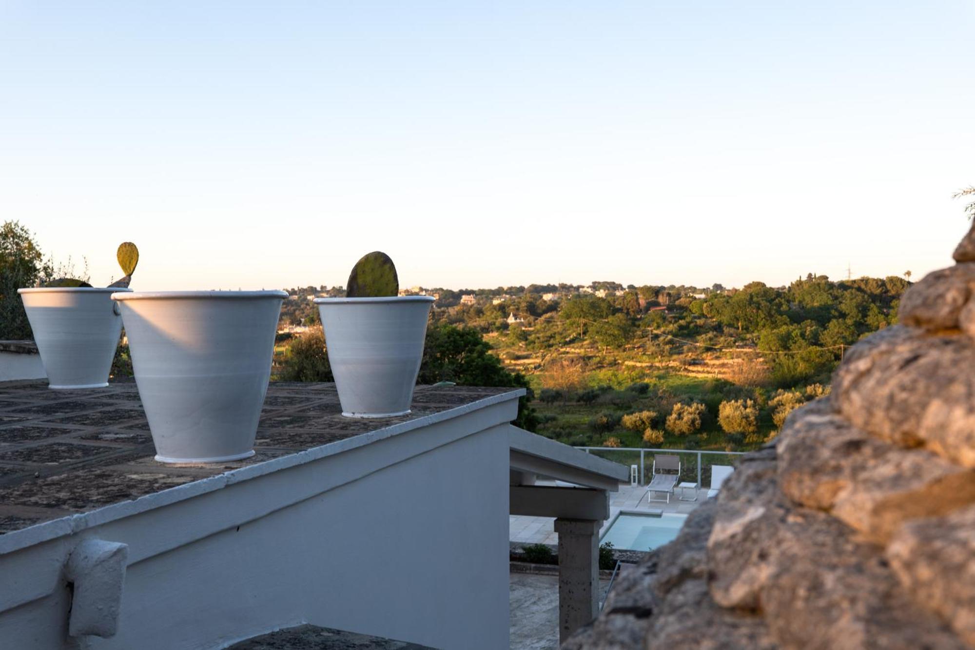 Il Trullo Di Simona Bed & Breakfast Locorotondo Exterior photo