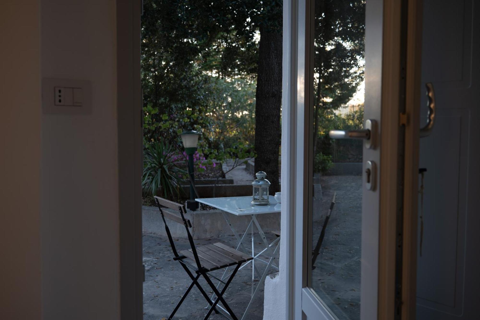 Il Trullo Di Simona Bed & Breakfast Locorotondo Exterior photo